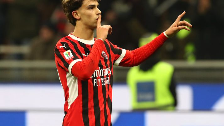 esultanza gol Joao Felix AC Milan Milan-Roma 3-1 Coppa Italia 2024-2025