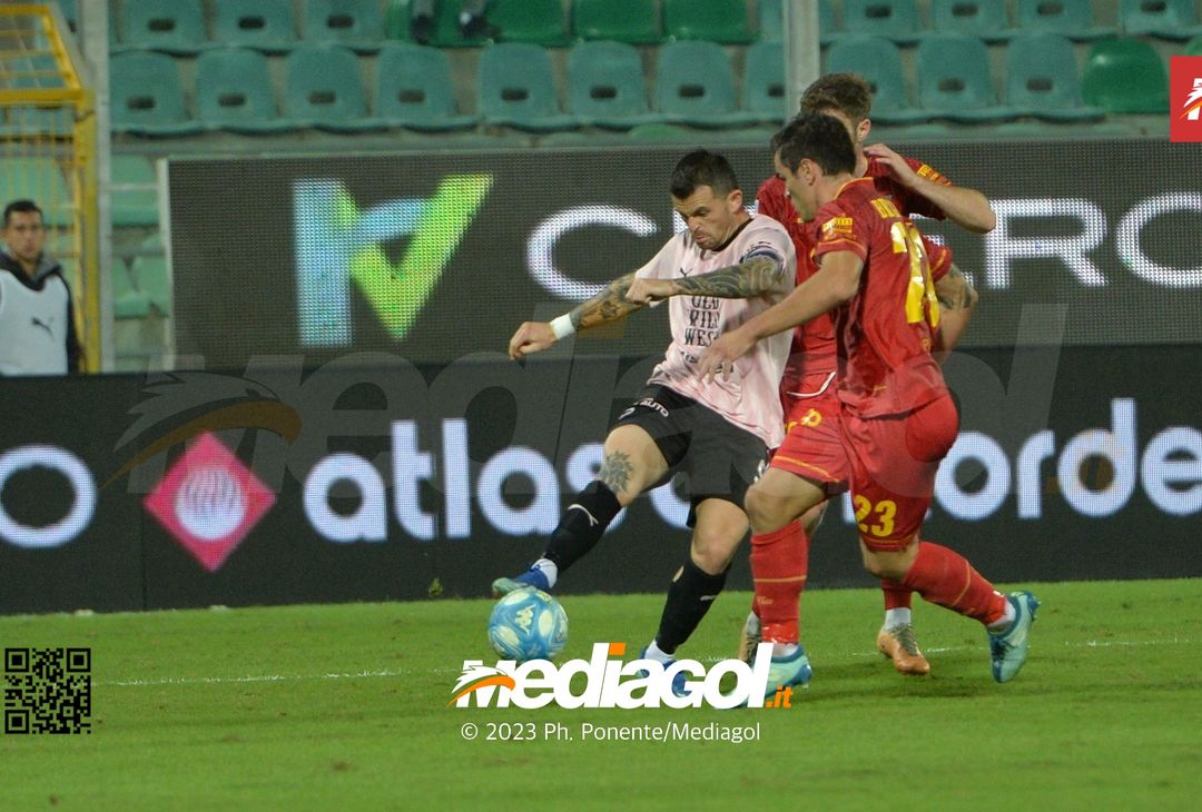 FOTO Palermo-Catanzaro 1-2, 15ª giornata Serie B 2023-2024 (GALLERY) - immagine 80