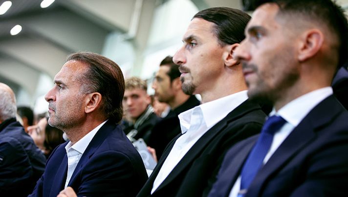 MILAN, ITALY - APRIL 11: Founder and Managing Partner of RedBird Gerry Cardinale looks on during the UEFA Europa League 2023/24 Quarter-Final first leg match between AC Milan and AS Roma at Stadio Giuseppe Meazza on April 11, 2024 in Milan, Italy. (Photo by Daniele Venturelli - AC Milan/AC Milan via Getty Images) La strategia aziendale rossonera - immagine 1