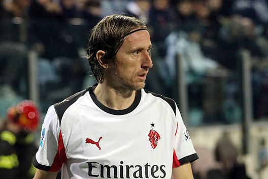 Cagliari-Milan 0-1, le pagelle: Leao segna (6.5), Rabiot (7) e Modric (7) decisivi- immagine 5