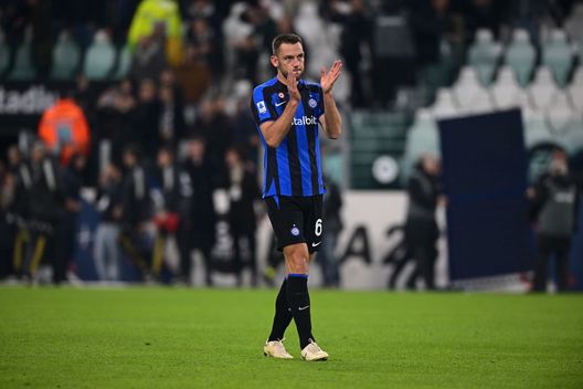 Getty Images Inter, UFFICIALE: de Vrij rinnova il suo contratto fino al 30 giugno 2025- immagine 2