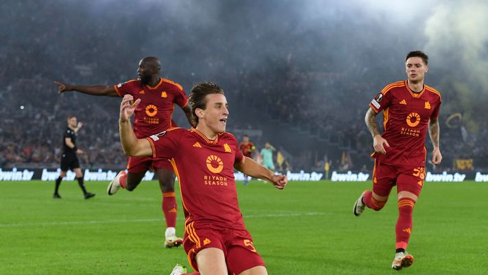 Bove e il gol da urlo con lo Slavia: i complimenti dei compagni e il nuovo soprannome - immagine 1