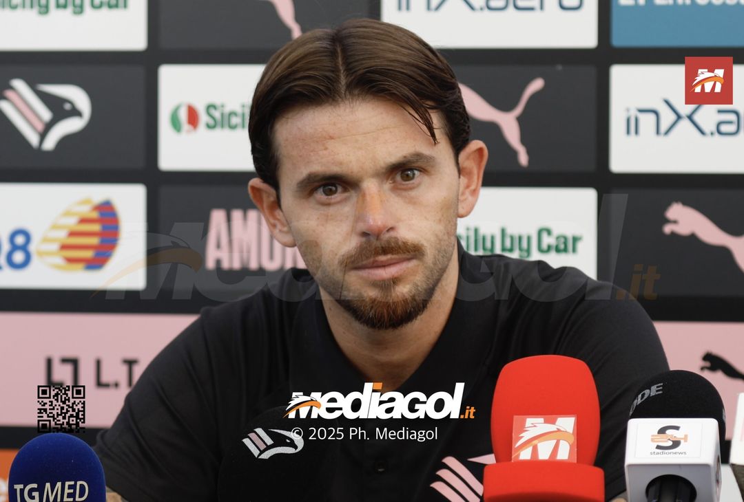 FOTO, capitan Brunori in conferenza stampa al ritiro del Palermo - immagine 3