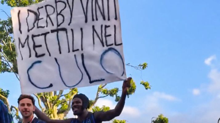 Festa Inter, la procura Figc apre un fascicolo su Thuram e gli striscioni anti Milan Festa Inter, la procura Figc apre un fascicolo su Thuram e gli striscioni anti Milan - immagine 1