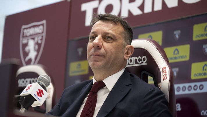 TURIN, ITALY - FEBRUARY 24: Roberto D'Aversa Head Coach of Torino FC during the Torino FC Press Conference on February 24, 2026 in Turin, Italy. (Photo by Stefano Guidi - Torino FC/Torino FC 1906 via Getty Images) Toro, la giornata: alle 14.30 la conferenza di D’Aversa - immagine 1