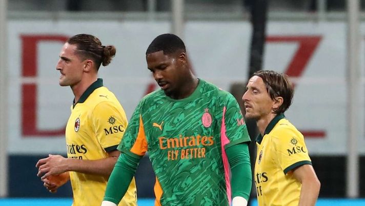 Milan, infortuni Leao e Maignan: le ultime novità da Allegri in conferenza