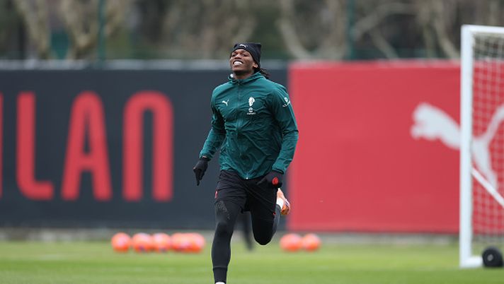 CAIRATE, ITALY - JANUARY 13: Rafael Leao of AC Milan in action during AC Milan training session at Milanello on January 13, 2026 in Cairate, Italy. (Photo by Claudio Villa/AC Milan via Getty Images) leao-allenamento-oggi-milanello-pavlovic-como
