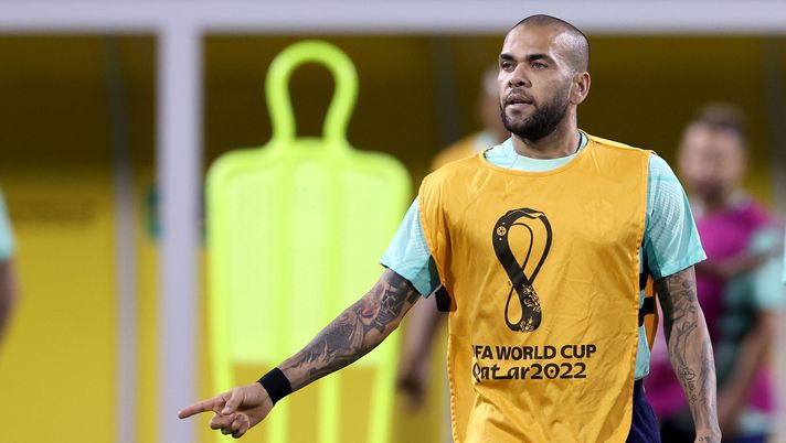 Dani Alves compra un club in Portogallo e torna in campo a 42 anni - immagine 1