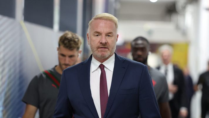 LECCE, ITALY - AUGUST 29: Igli Tare of AC Milan arrives before the Serie A match between US Lecce and AC Milan at Stadio Via del Mare on August 29, 2025 in Lecce, Italy. (Photo by Claudio Villa/AC Milan via Getty Images) Milan, le parole di Tare: “Grande emozione stasera. Maignan? Penseremo a trovare…” - immagine 1