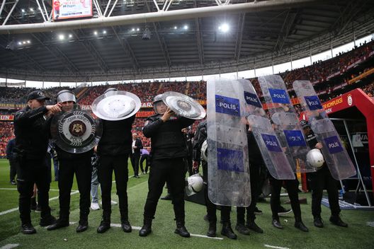 Galatasaray, presentata un’istanza per i cori offensivi del Fener nel derby- immagine 2