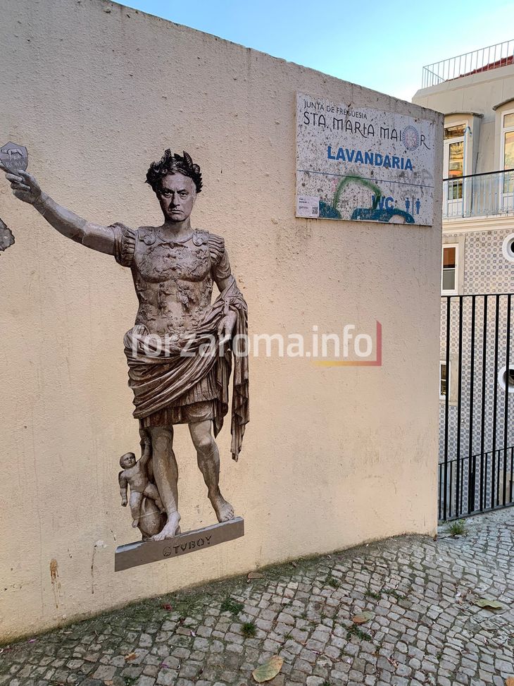 Porto-Roma, al Do Dragao c’è anche Mourinho: ecco la statua per lo Special One- immagine 2