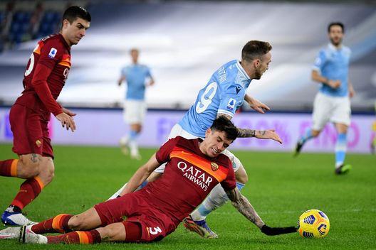 (Photo by Marco Rosi - SS Lazio/Getty Images) Roma, Ibanez: “Il derby è follia. In città non vesto celeste”- immagine 2