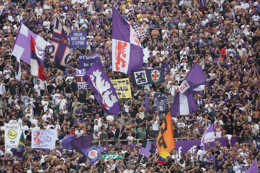La Fiorentina chiama i tifosi, ma mancano 2.000 presenti a partita- immagine 2