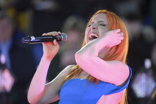 Da Noemi a Sarah Toscano, fino a Lino Banfi: tutti gli ospiti del week-end di Verissimo- immagine 2