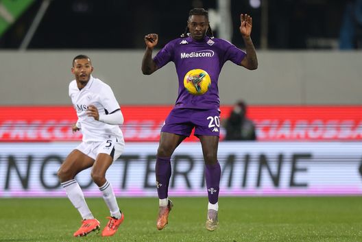 FLORENCE, ITALY - JANUARY 4: Moise Kean of ACF Fiorentina in action during the Serie A match between Fiorentina and Napoli at Stadio Artemio Franchi on January 4, 2025 in Florence, Italy. (Photo by Gabriele Maltinti/Getty Images) Kean