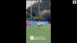 VIDEO Lega Calcio a 8, l’ex Roma Totti illumina con un punizione imparabile