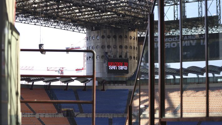 MILAN, ITALY - APRIL 05: General view of Stadio Giuseppe Meazza 'San Siro' prior to the Serie A match between AC Milan and Fiorentina at Stadio Giuseppe Meazza on April 05, 2025 in Milan, Italy. (Photo by Giuseppe Cottini/AC Milan via Getty Images) Svolta San Siro, il Comune approva la vendita del Meazza a Milan e Inter - immagine 1