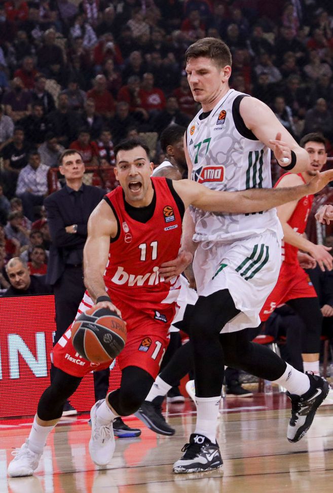 Kostas Sloukas (Photo by Panagiotis Moschandreou/Euroleague Basketball via Getty Images) Basket, da una parte all’altra di Atene: Sloukas lascia il Pireo e infiamma l’estate- immagine 2