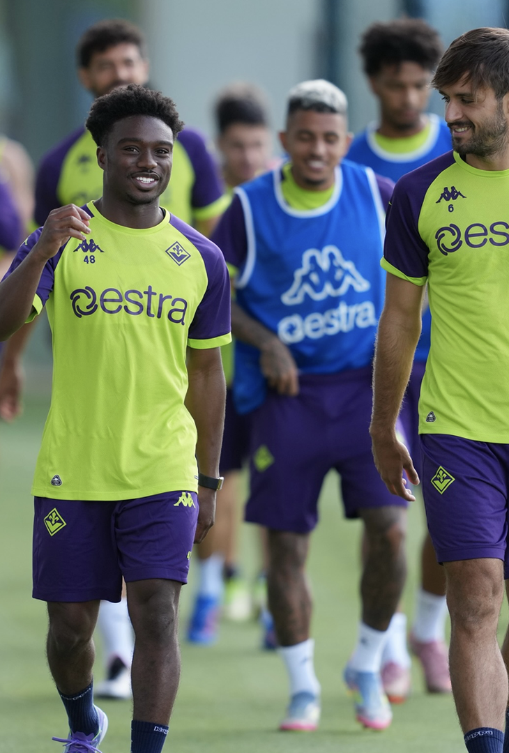 GALLERY – Lamptey al Viola Park: le immagini in campo del nuovo esterno viola - immagine 2