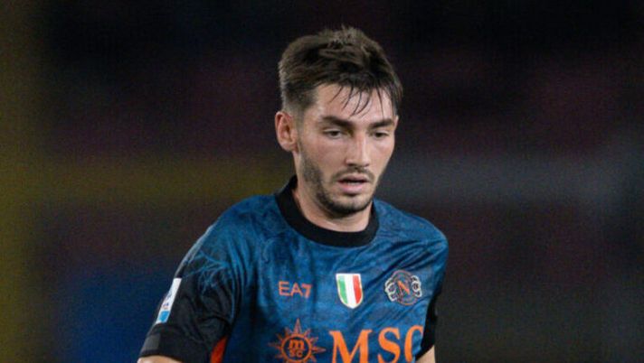 LECCE, ITALY - OCTOBER 28: Billy Gilmour during the Serie A match between US Lecce and SSC Napoli at Stadio Via del Mare on October 28, 2025 in Lecce, Italy. (Photo by SSCN Napoli via Getty Images) Un altro infortunio in Napoli-Como: si ferma Gilmour, deve uscire per uno stop muscolare - immagine 1