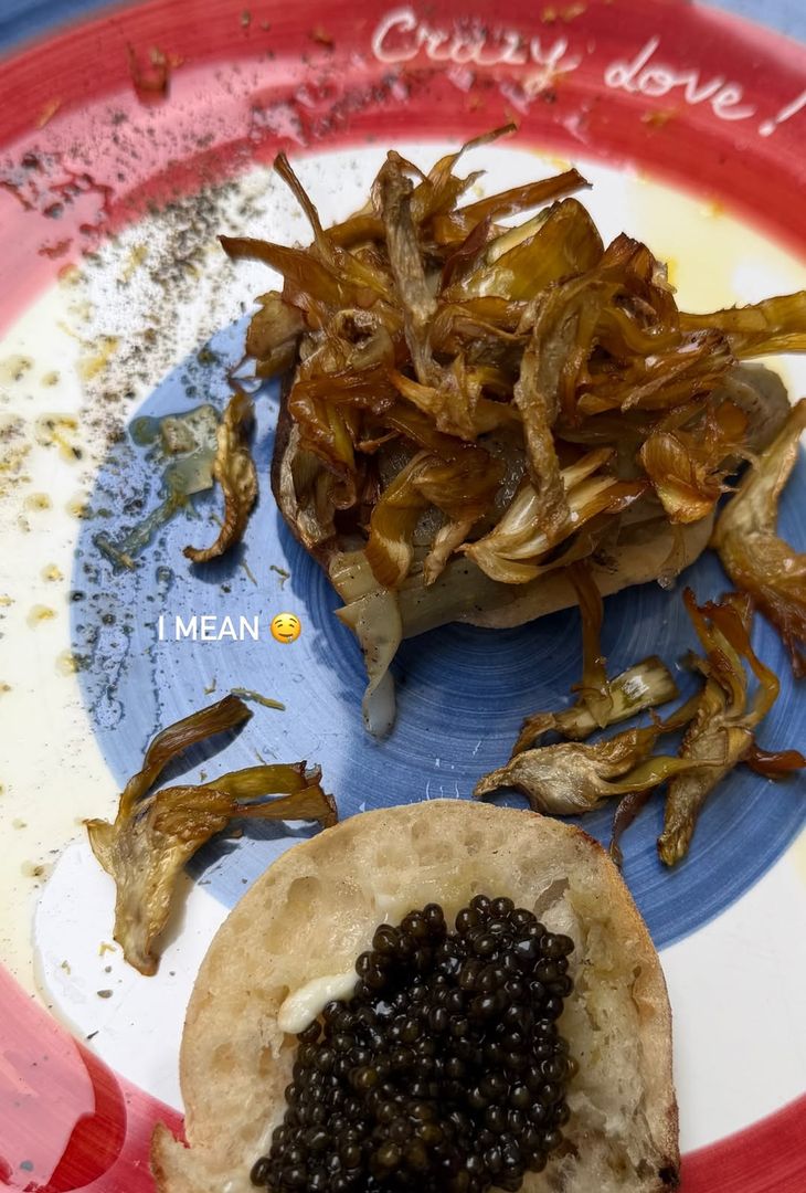 La famiglia De Bruyne si gode Napoli: giornata alla Sanità! – LA GALLERY - immagine 2