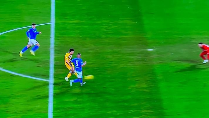 VIDEO Napoli-Frosinone 0-4, Harroui buca ancora Gollini e cala il poker al Maradona - immagine 1