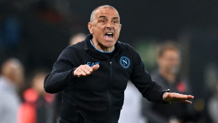 Osimhen, condizioni da valutare. Calzona: “Situazione disastrosa al mio arrivo. Voci non fanno bene” - immagine 1