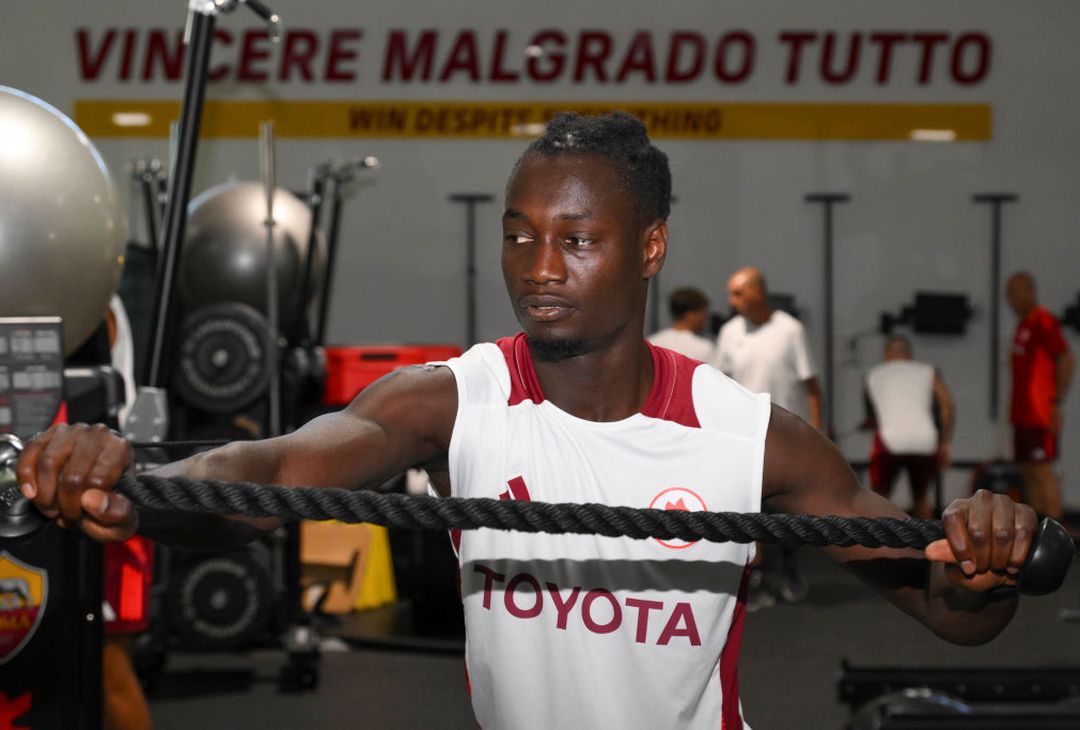 Roma, lavoro sul campo e in palestra a Trigoria – FOTO GALLERY - immagine 18