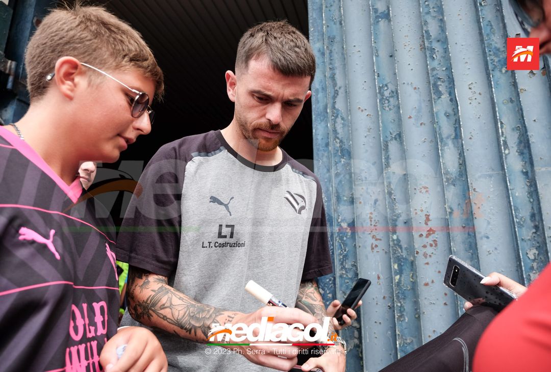 FOTO Reggiana-Palermo, il Palermo in partenza dal ‘Renzo Barbera’ (GALLERY) - immagine 23