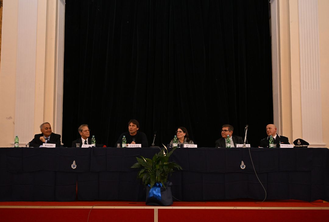 Conte in visita ai detenuti del carcere di Poggioreale – GALLERY - immagine 5