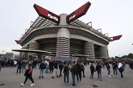 MILAN, ITALY - MAY 16: General view outside the stadium prior to the UEFA Champions League semi-final second leg match between FC Internazionale and AC Milan at Stadio Giuseppe Meazza on May 16, 2023 in Milan, Italy. (Photo by Mike Hewitt/Getty Images)  Giuseppe Sala: «Se la cessione di San Siro non andasse avanti, San Donato…»- immagine 2