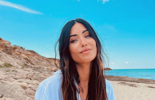 Federica Nargi, il look televisivo fa impazzire i fan: forme mozzafiato per lady Matri- immagine 2