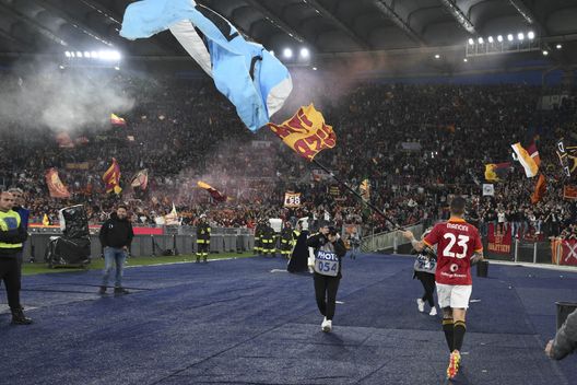 Lazio, gli ultras non dimenticano il derby perso: “Mancini ce**o de Roma”- immagine 2