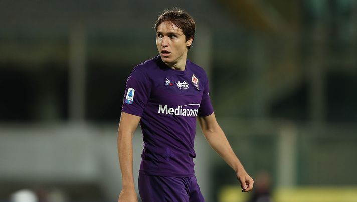 FLORENCE, ITALY - NOVEMBER 03: Federico Chiesa of ACF Fiorentina reacts during the Serie A match between ACF Fiorentina and Parma Calcio at Stadio Artemio Franchi on November 3, 2019 in Florence, Italy. (Photo by Gabriele Maltinti/Getty Images) La probabile formazione della Fiorentina: Chiesa, Ribery e Cutrone dal 1’ - immagine 1