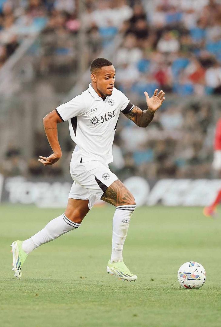 GALLERY Il poker del Napoli di Conte contro l’Egnatia: gli scatti più belli del match - immagine 11