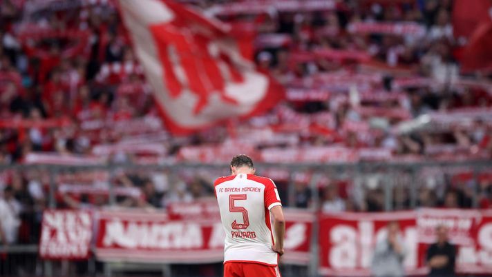 Pavard, niente allenamento per “problemi alla schiena”. Colpito da mancato ok Bayern all’Inter - immagine 1