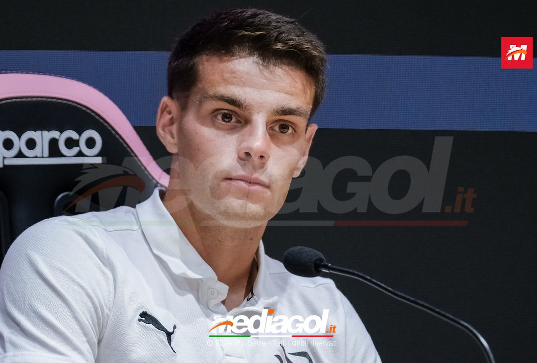 FOTO PALERMO, la presentazione di Niccolò Pierozzi in conferenza (Gallery) - immagine 17