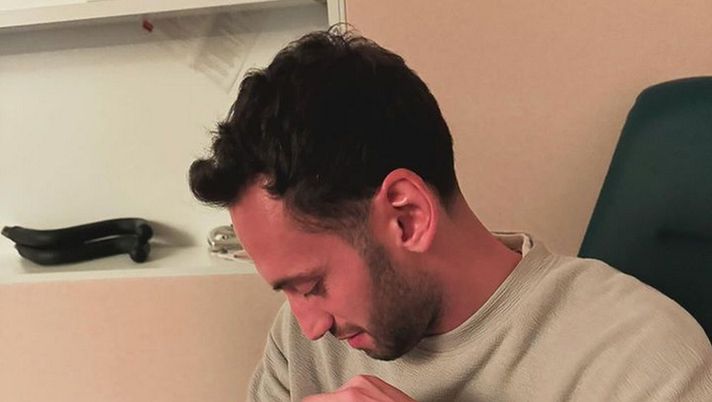 Fiocco rosa in casa Inter: è nata Asil, la terza figlia di Calhanoglu - immagine 1