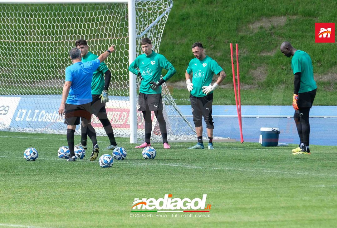 FOTO Ritiro Palermo, seduta mattutina ad Aquagranda (GALLERY) - immagine 24