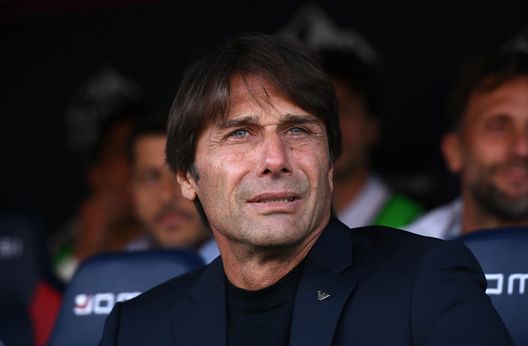 BOLOGNA, ITALY - NOVEMBER 09: Antonio Conte, Head Coach of Napoli, looks on prior to the Serie A match between Bologna FC 1909 and SSC Napoli at Renato Dall'Ara Stadium on November 09, 2025 in Bologna, Italy. (Photo by Alessandro Sabattini/Getty Images)