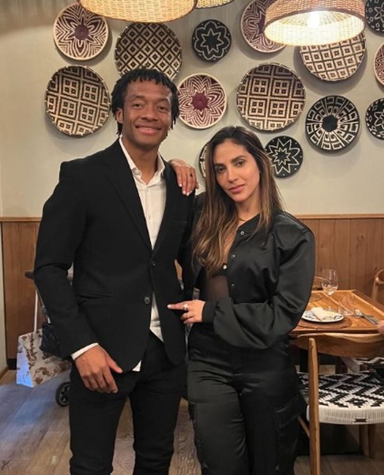 Cuadrado festeggia undici anni di matrimonio con la moglie: la dedica social- immagine 2