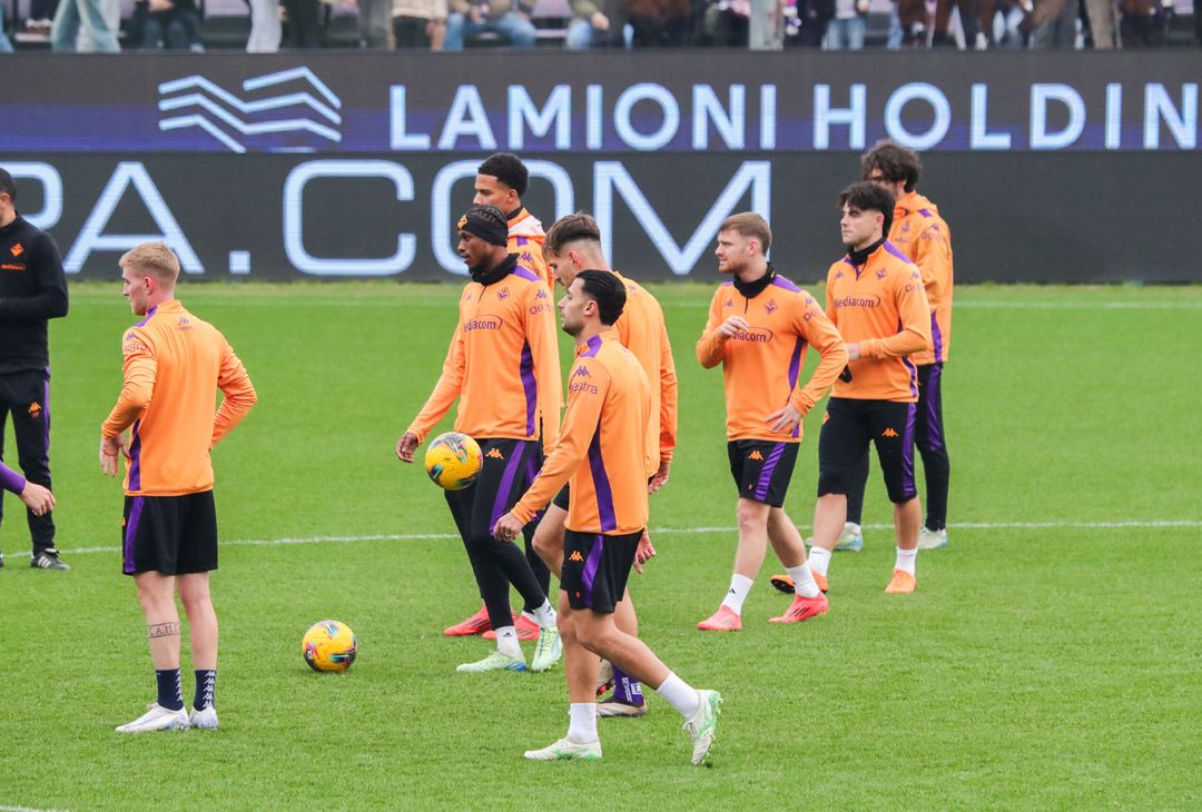 Gallery VN – Allenamento a porte aperte della Fiorentina, le immagini più belle - immagine 171