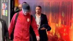 VIDEO / Icardi si rompe il crociato e lascia lo stadio zoppicando: la clip