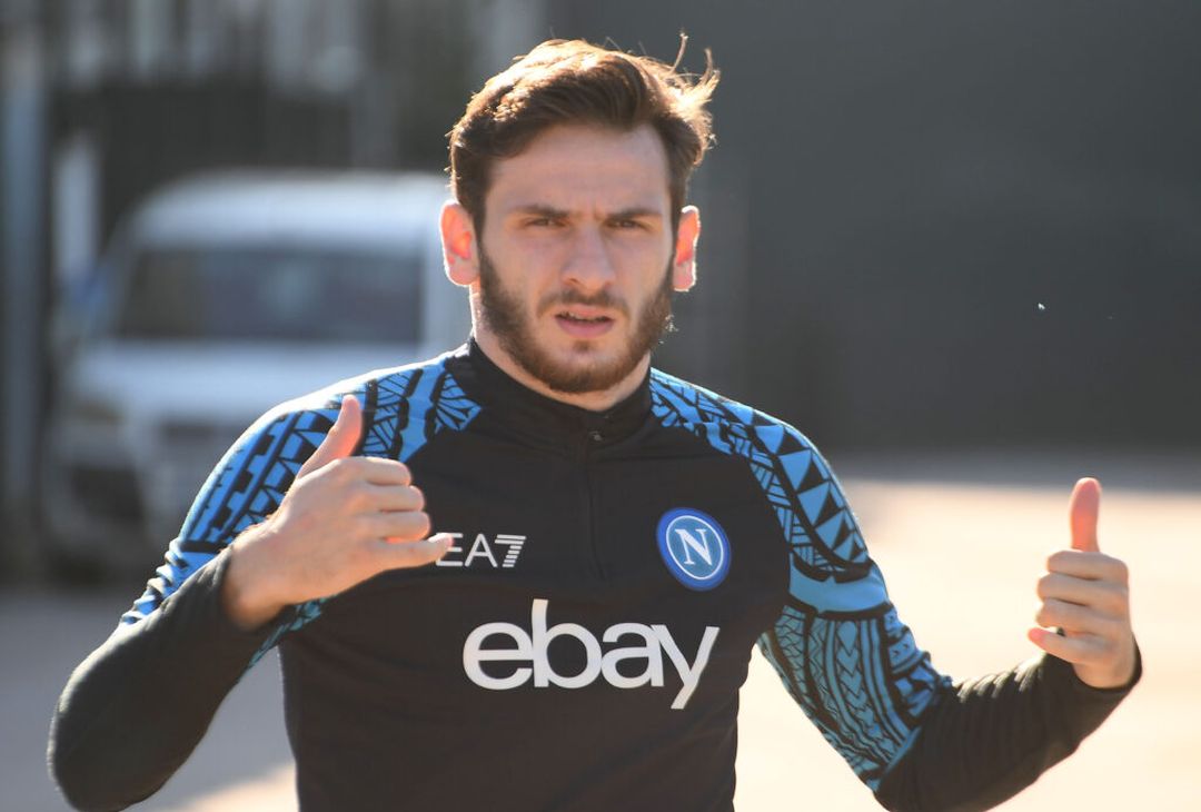 GALLERY Allenamento a Castel Volturno, si rivede Natan: le foto della seduta - immagine 4