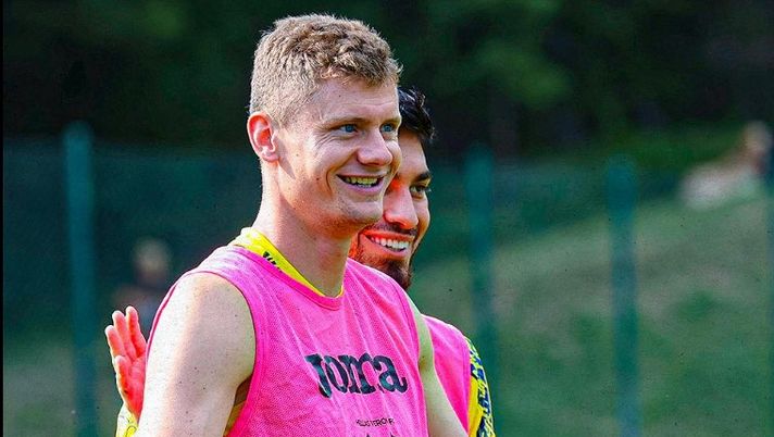 Foto Hellas Verona FC Verona, Dawidowicz si unisce al gruppo a Folgaria - immagine 1