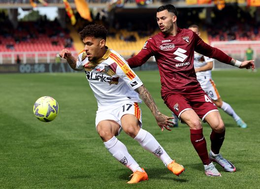 LECCE, ITALY - MARCH 12: Valentin Gendrey of Lecce competes for the ball with Nemanja Radonjic of Torino during the Serie A match between US Lecce and Torino FC at Stadio Via del Mare on March 12, 2023 in Lecce, Italy. (Photo by Maurizio Lagana/Getty Images)