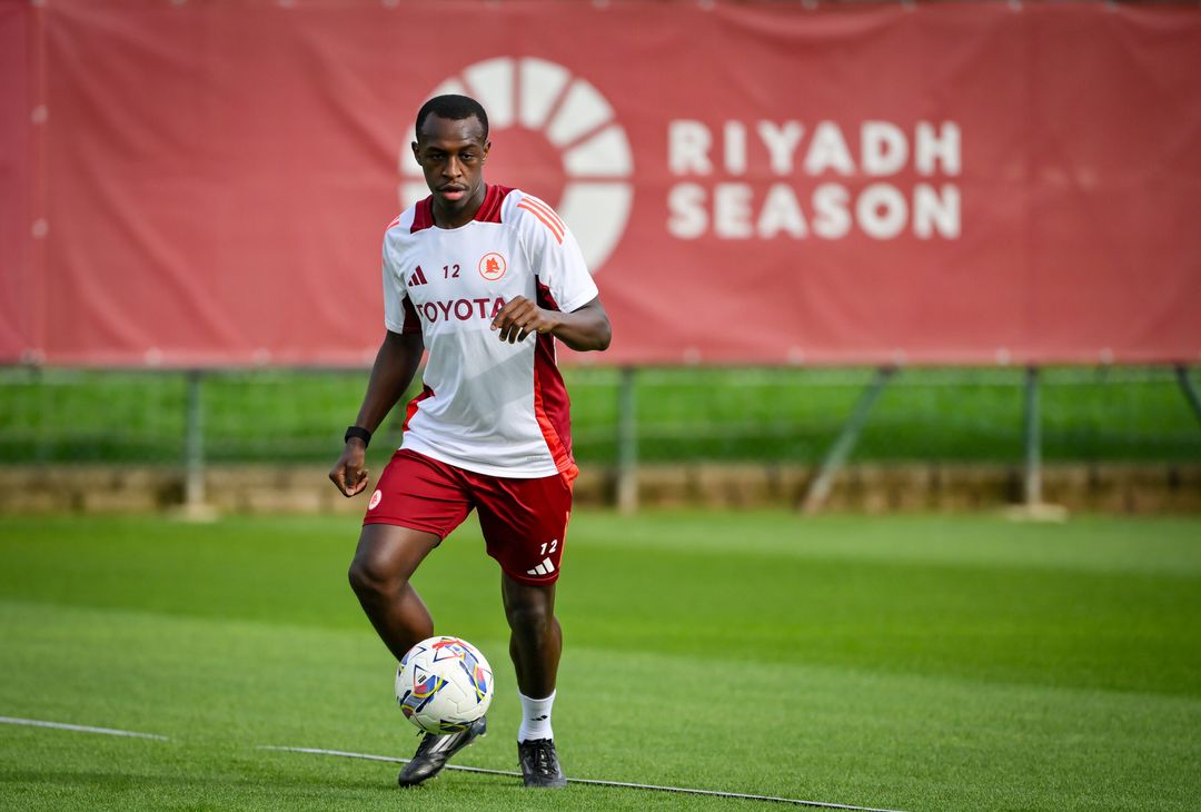 Trigoria, la rifinitura alla vigilia della gara con la Fiorentina – FOTO GALLERY - immagine 12
