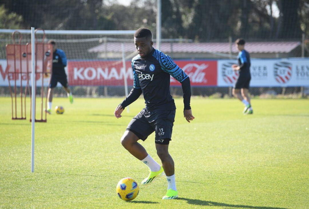 GALLERY La prima volta di Ngonge e Traorè a Castel Voltruno: le foto dell’allenamento- immagine 1