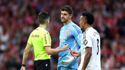 Real Madrid fuori, la rabbia di Courtois: “Arsenal superiore, dobbiamo accettarlo”