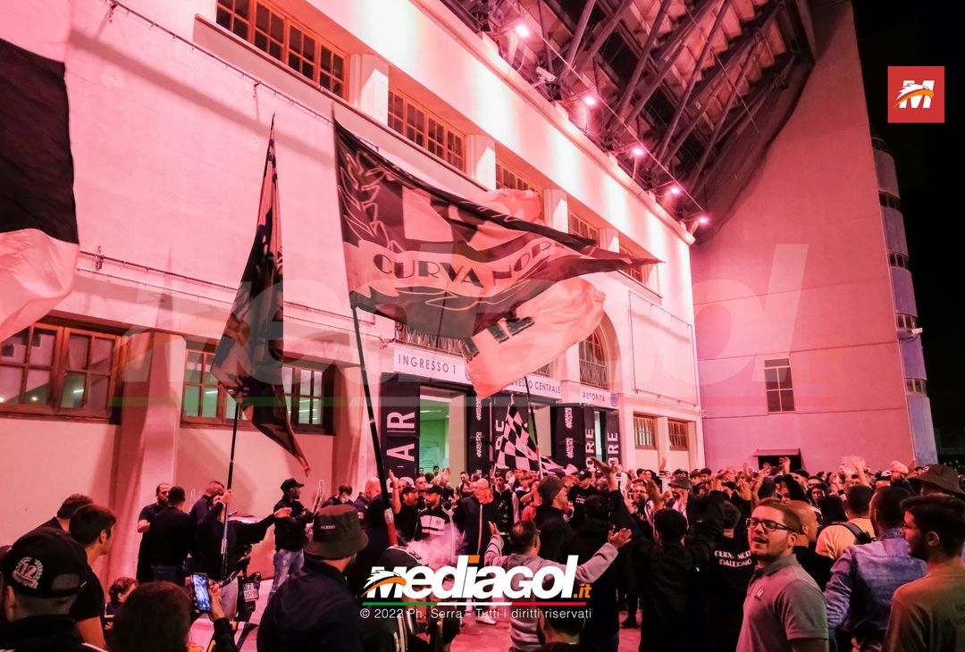FOTO PALERMO, cori e fumogeni al Barbera: festa per i 122 anni del club (LA GALLERY) - immagine 8